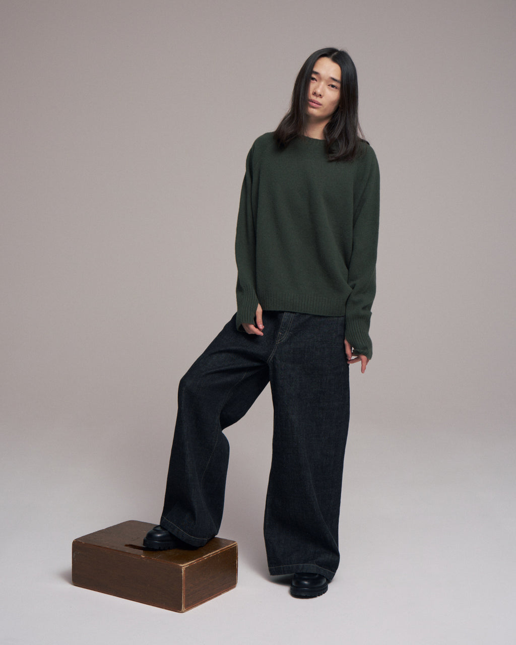 10月中発送予定 superNova. Wholegarment knit sweater - Wool & cashmere & silk / Olive