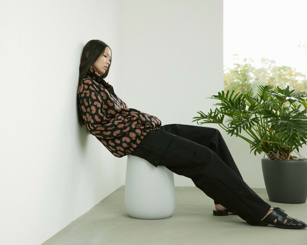 superNova. Neutral cargo pants / Black