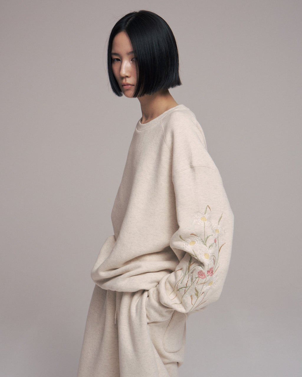 superNova. Embroidery crew sweat / Oatmeal
