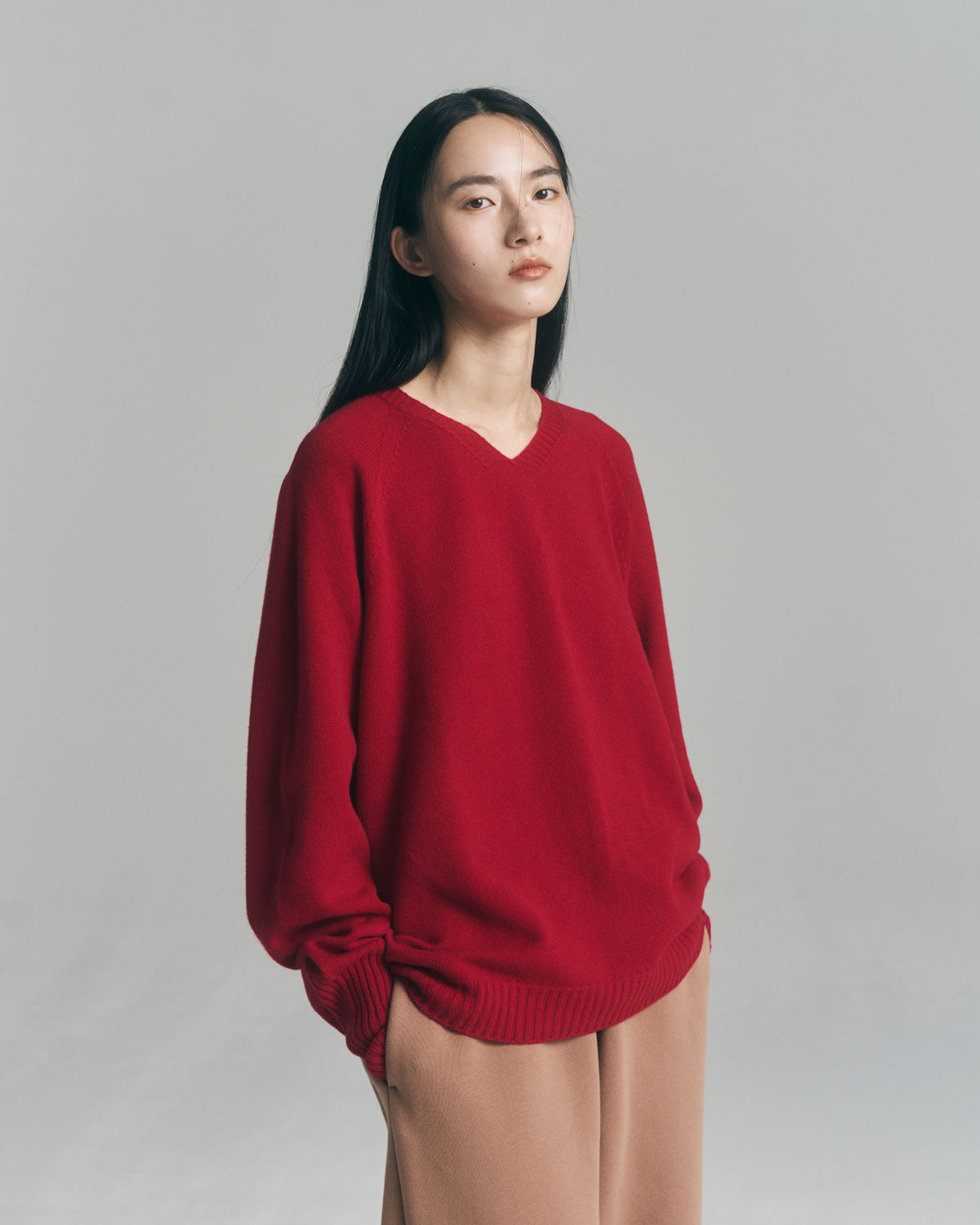 10月中発送予定 superNova. Whole Garment V-Neck – Super Fine Merino / Red