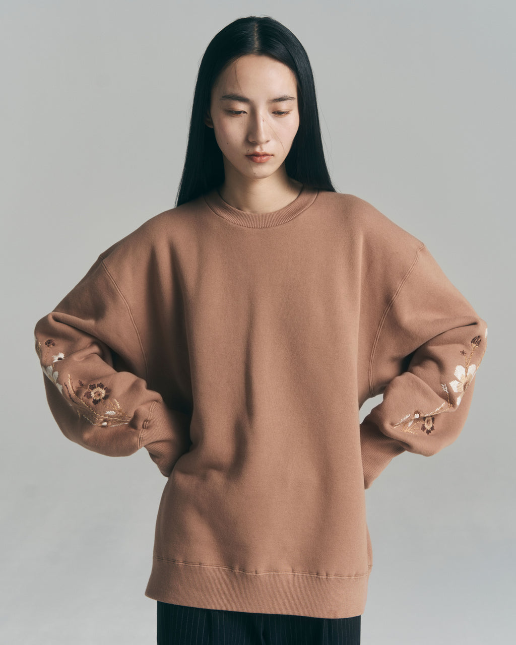 superNova. Embroidered Jacquard Crewneck Sweatshirt / Mocha
