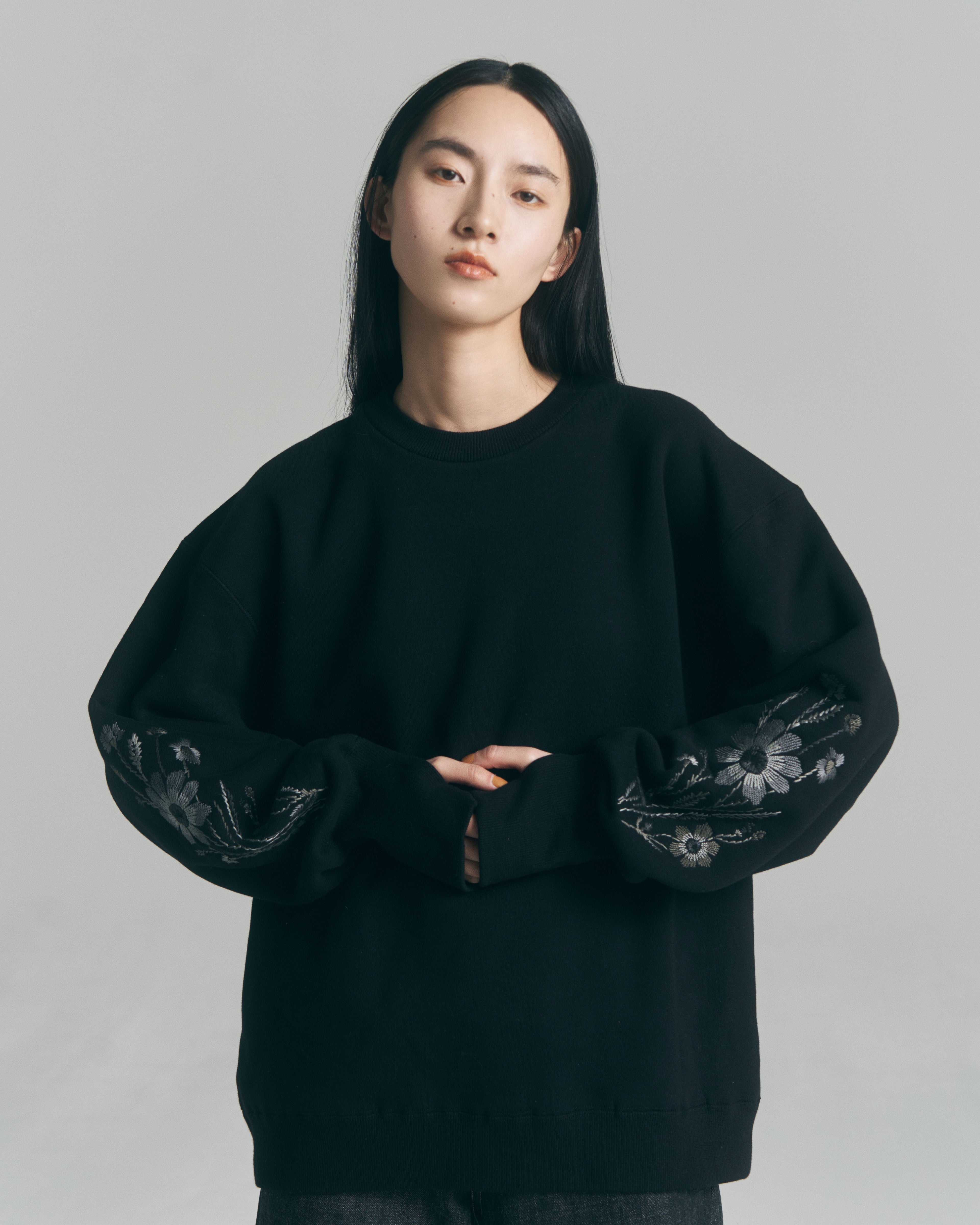 superNova. Embroidered Jacquard Crewneck Sweatshirt / Black