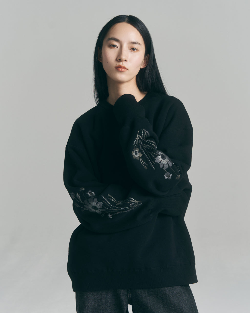superNova. Embroidered Jacquard Crewneck Sweatshirt / Black