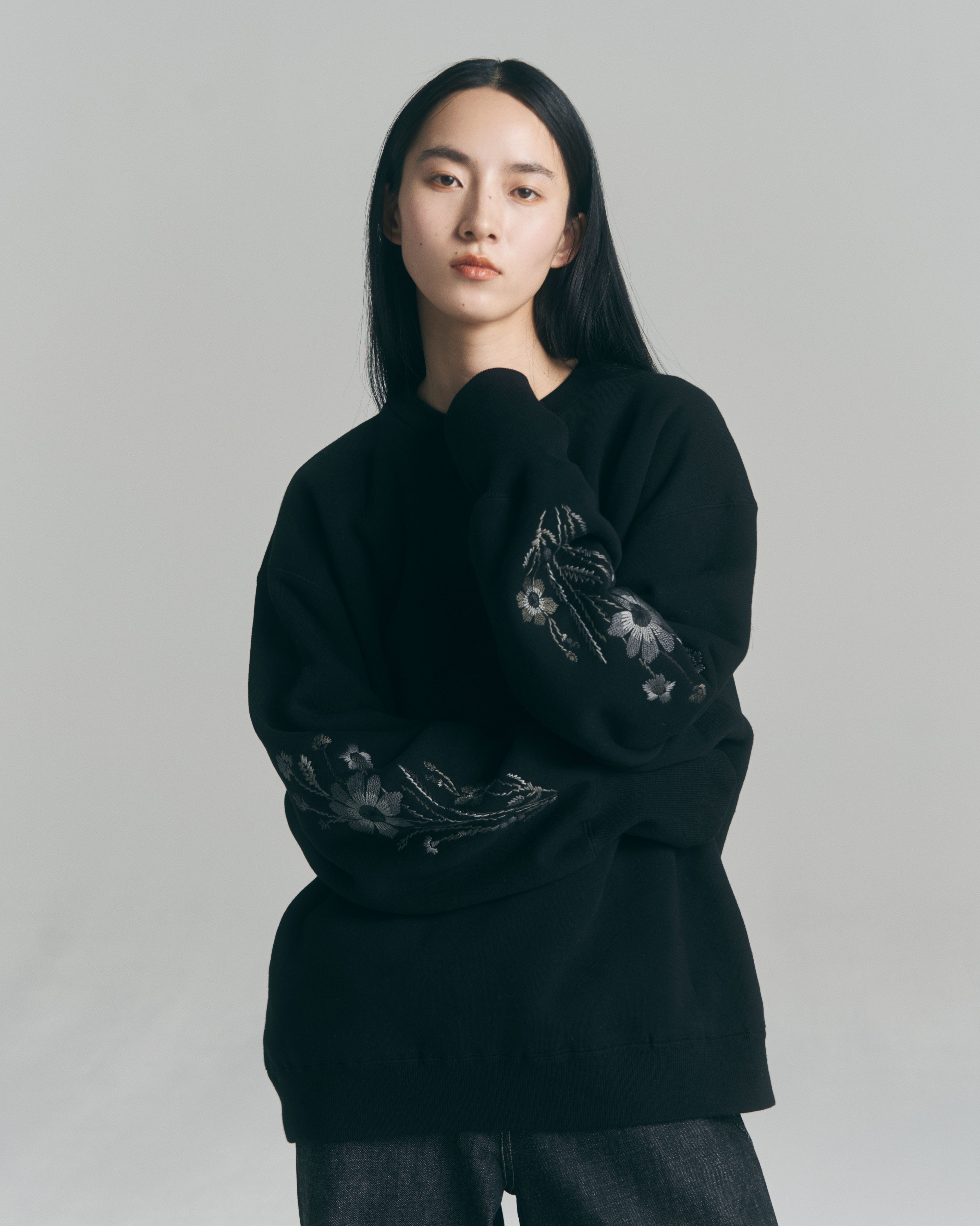 superNova. Embroidered Jacquard Crewneck Sweatshirt / Black