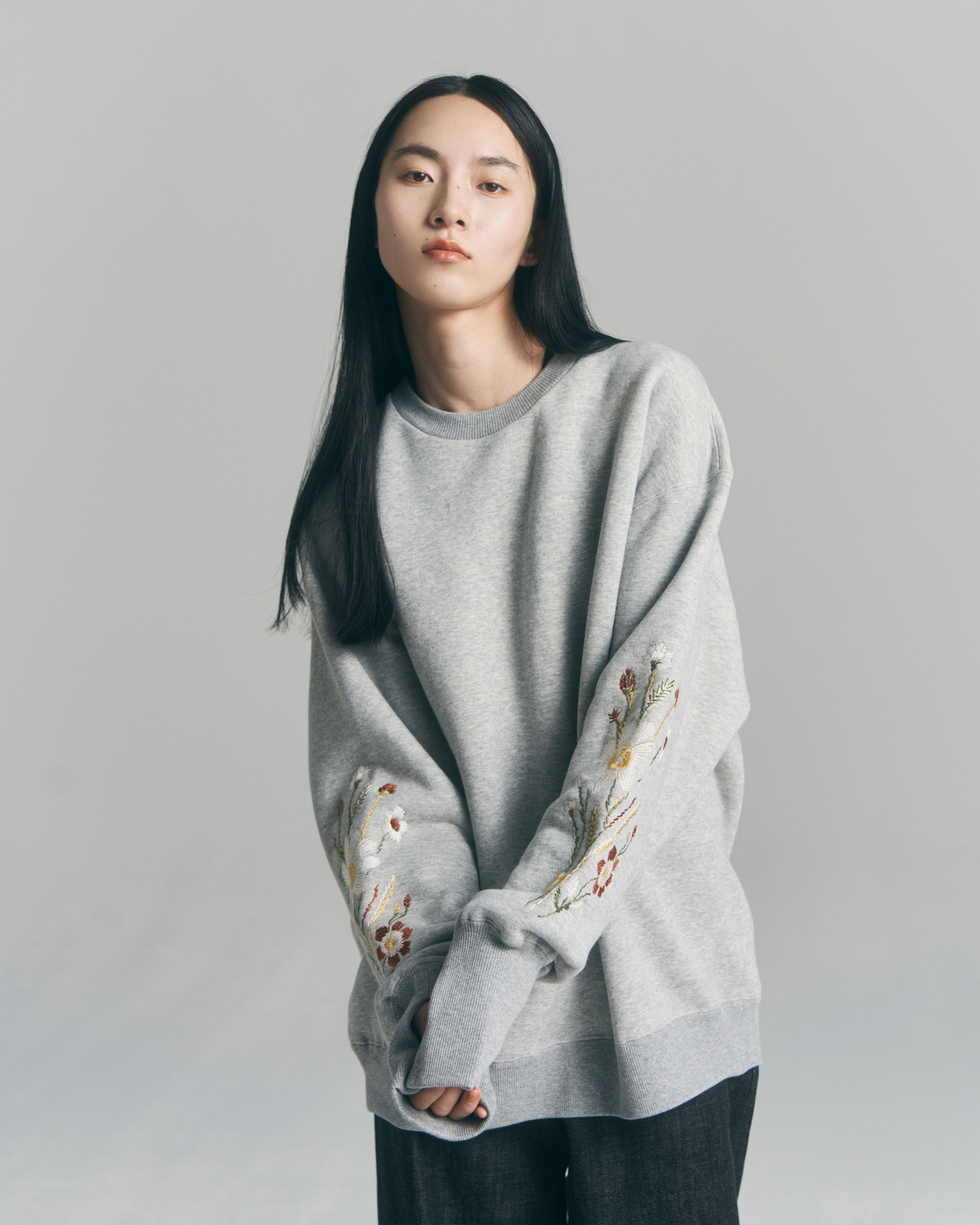 superNova. Embroidered Jacquard Crewneck Sweatshirt / Gray