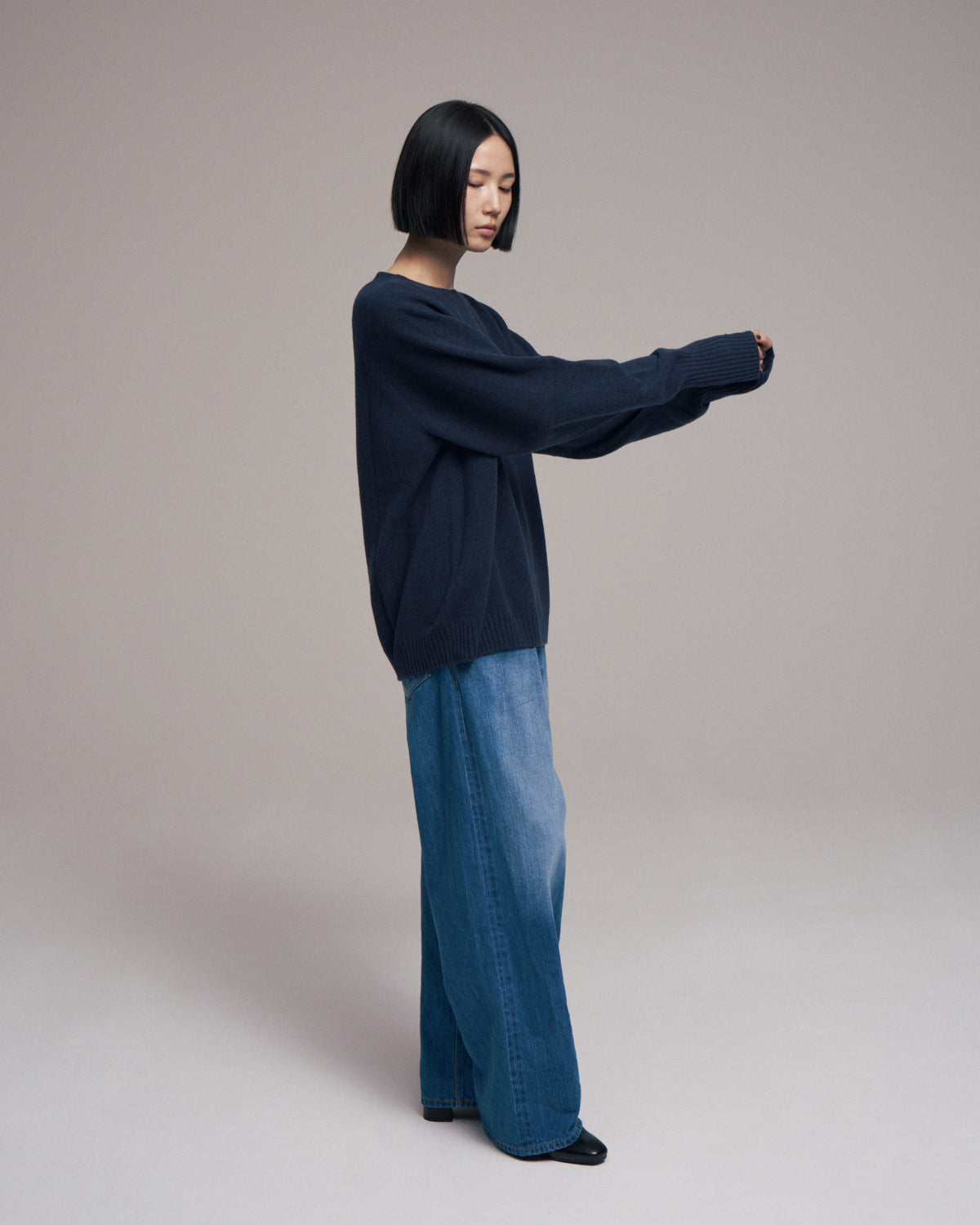 10月中発送予定 superNova. Wholegarment knit sweater - Wool & cashmere & silk / Navy