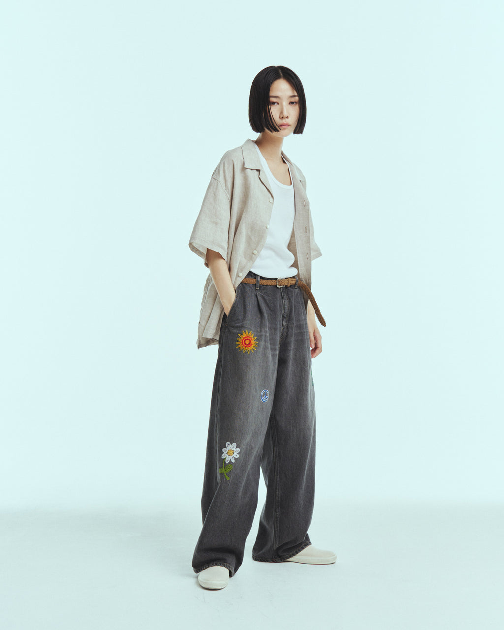 superNova. Embroidered wide selvedge jeans - Old vintage wash / Mid Black