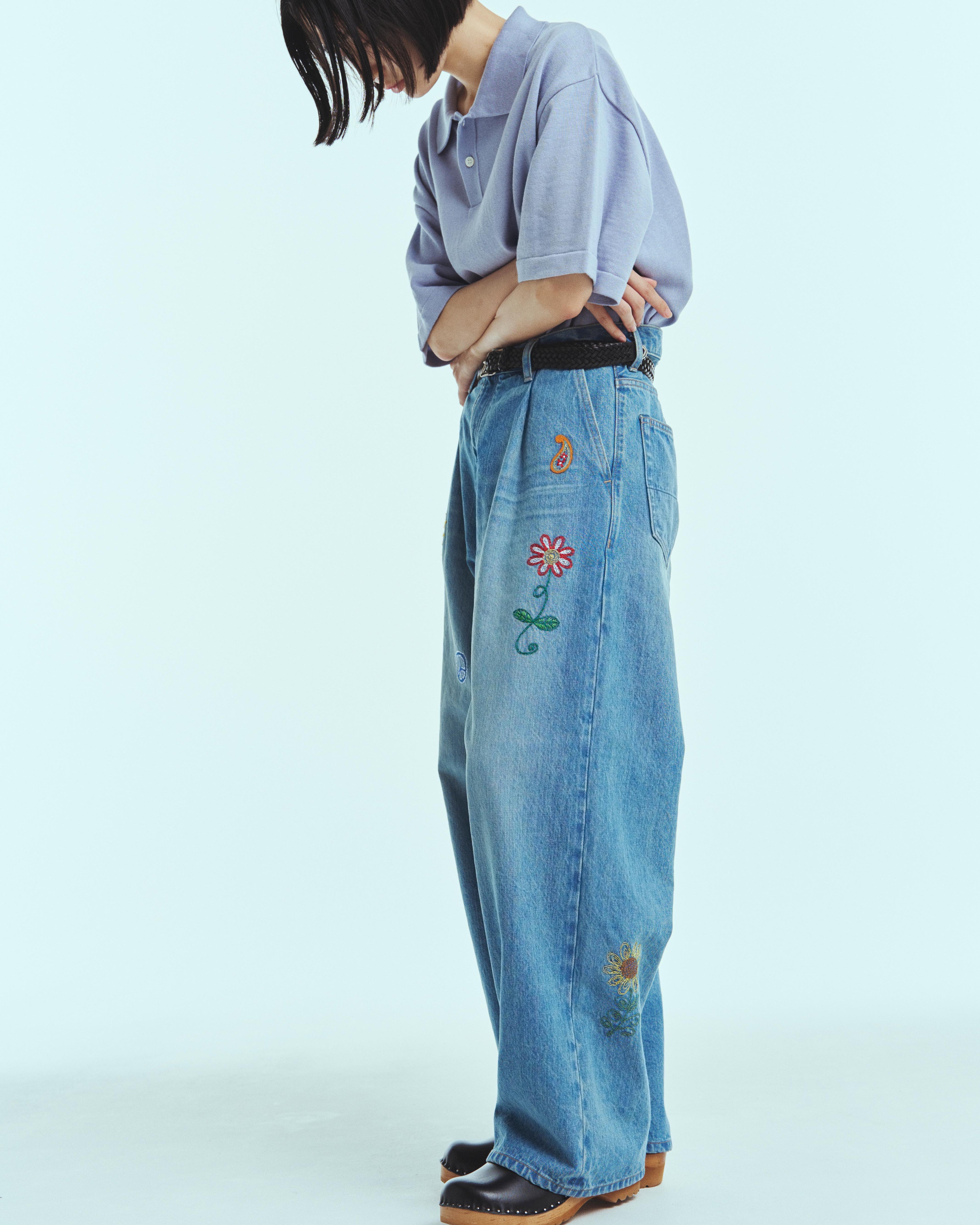 superNova. Embroidered wide selvedge jeans - Old vintage wash / Light indigo