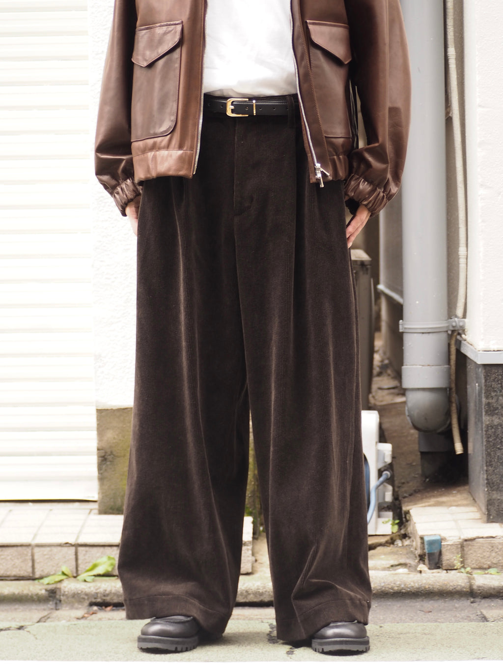 superNova. Corduroy Baggy Utility Trousers / Chocolate