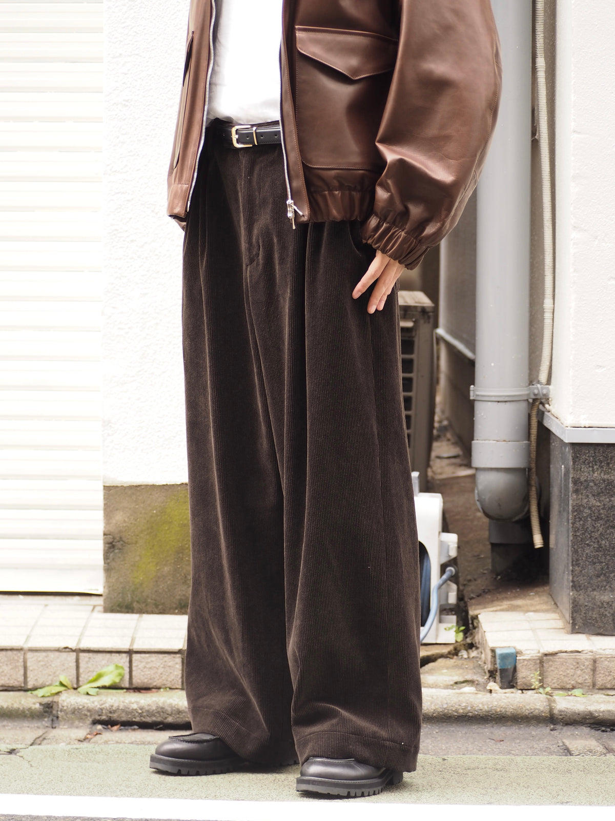 superNova. Corduroy Baggy Utility Trousers / Chocolate