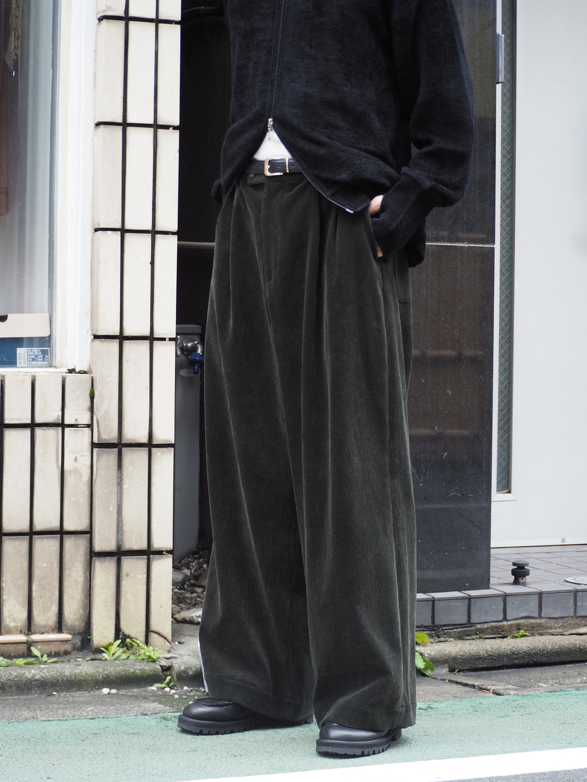 superNova. Corduroy Baggy Utility Trousers / Green