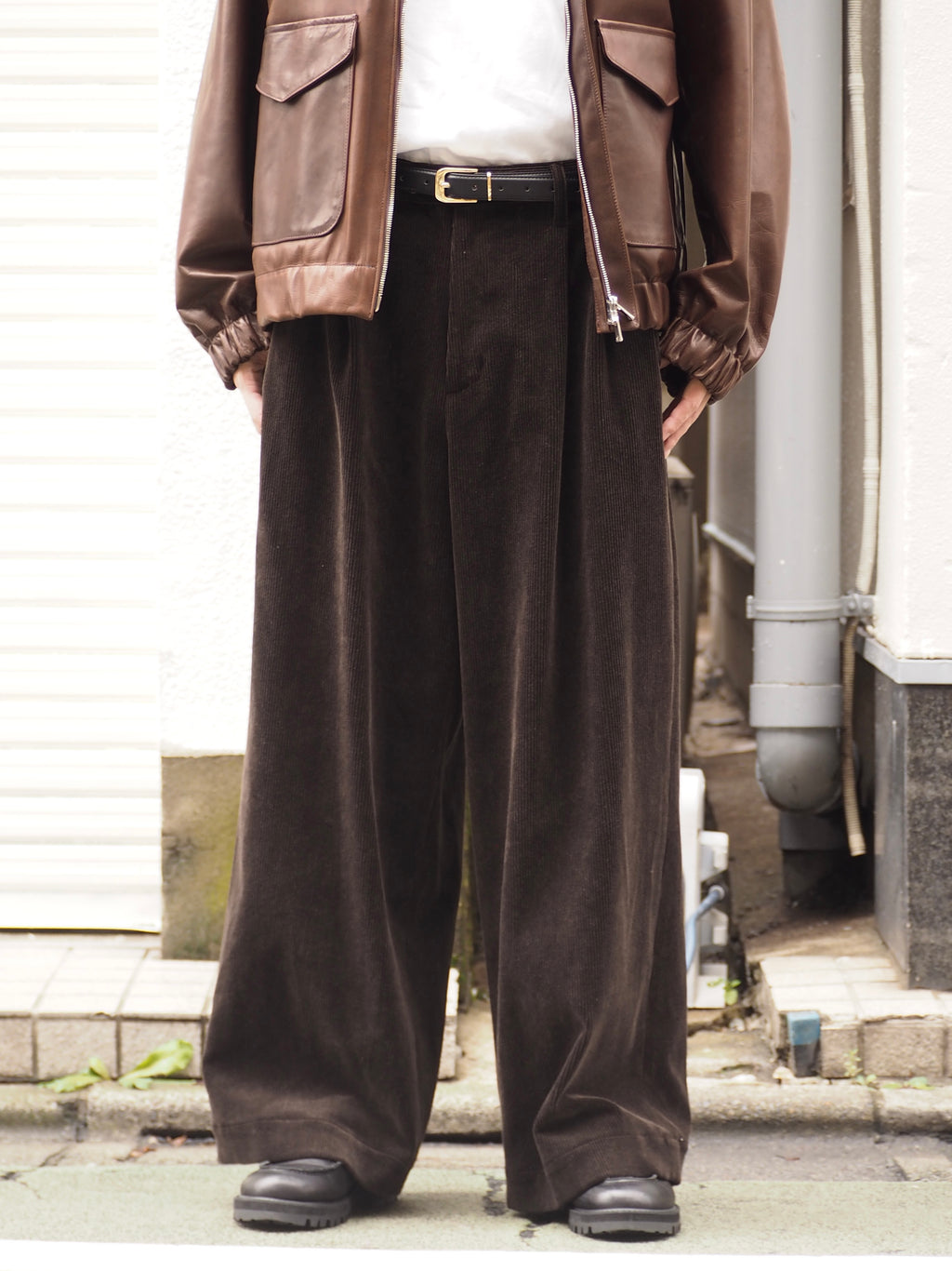 superNova. Corduroy Baggy Utility Trousers / Chocolate
