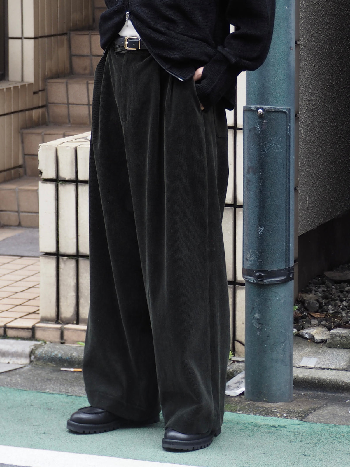 superNova. Corduroy Baggy Utility Trousers / Green