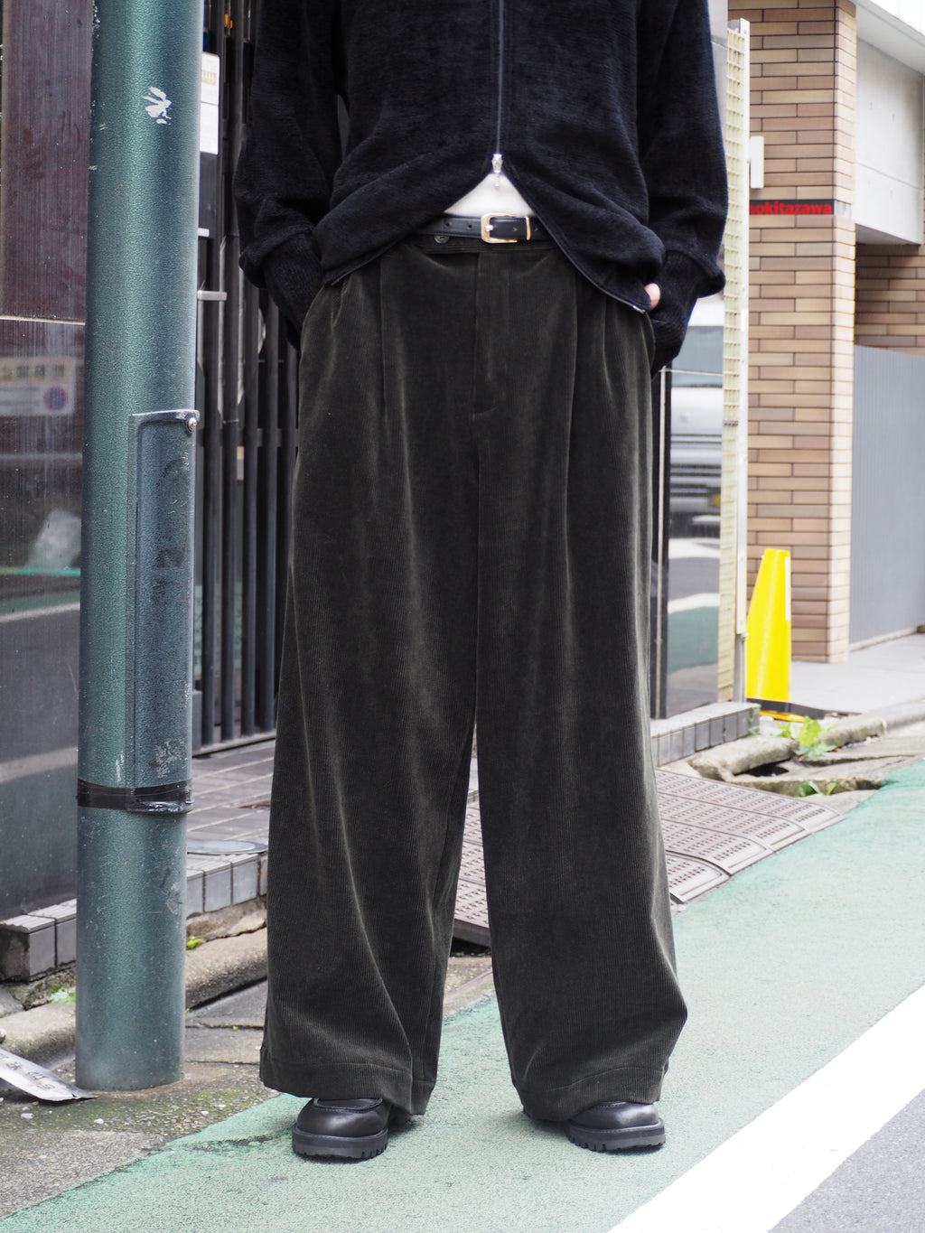 superNova. Corduroy Baggy Utility Trousers / Green
