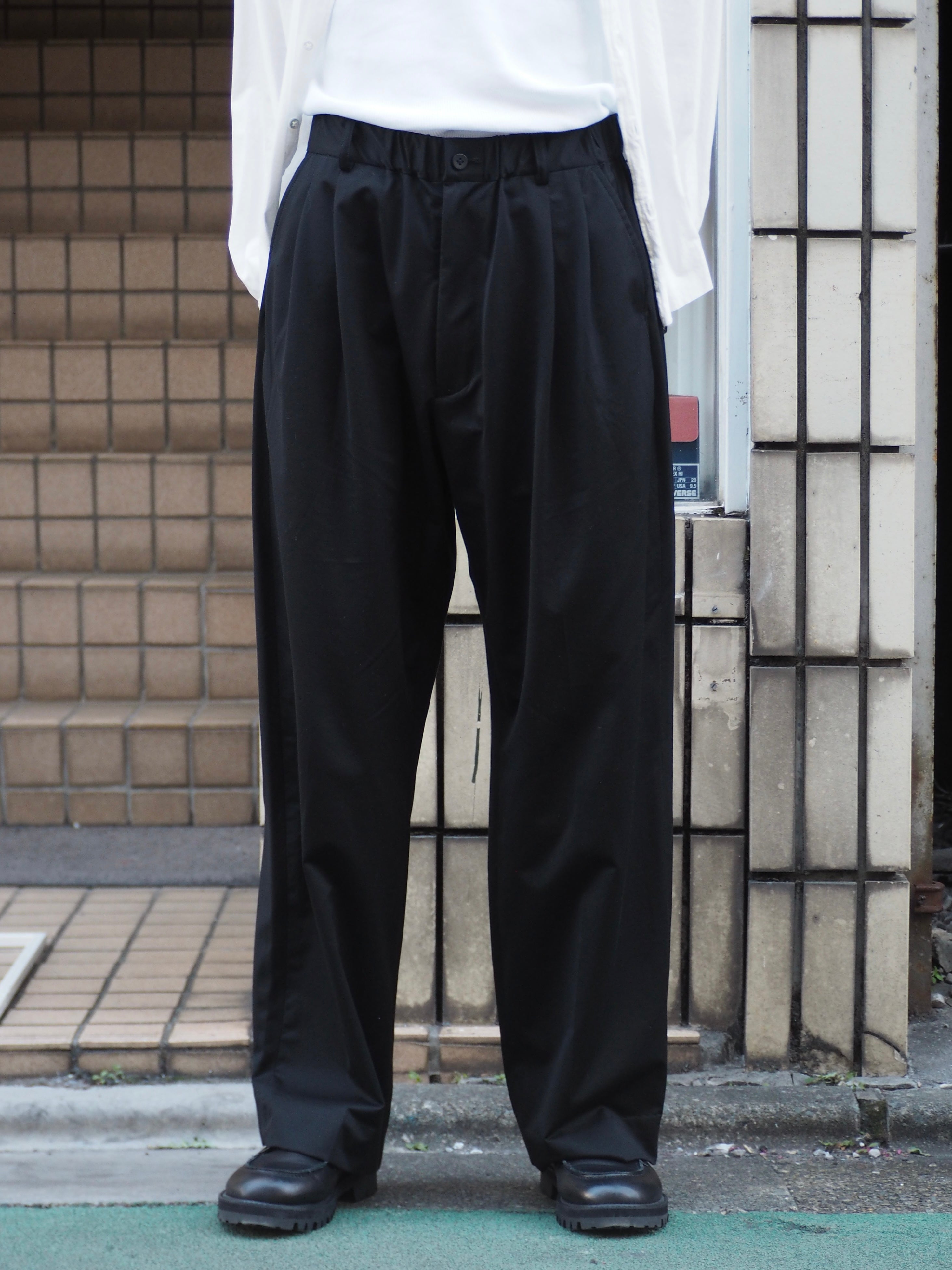 KANEMASA PHIL. 46G Tuck Easy Pants/ BLACK