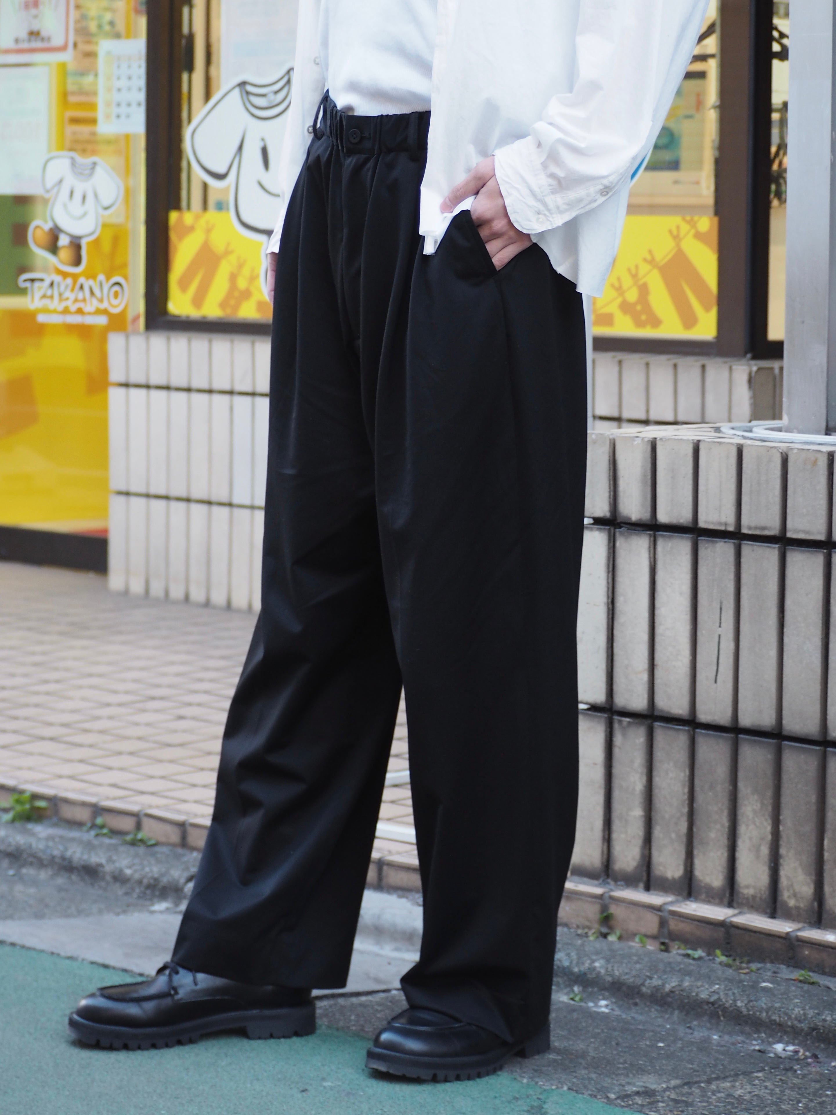 KANEMASA PHIL. 46G Tuck Easy Pants/ BLACK