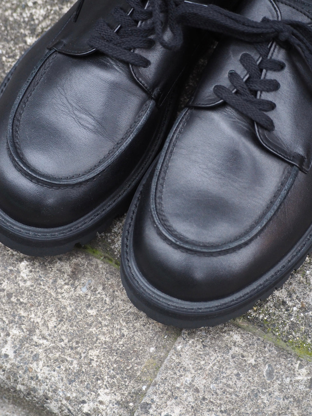 WITA U-tip shoes