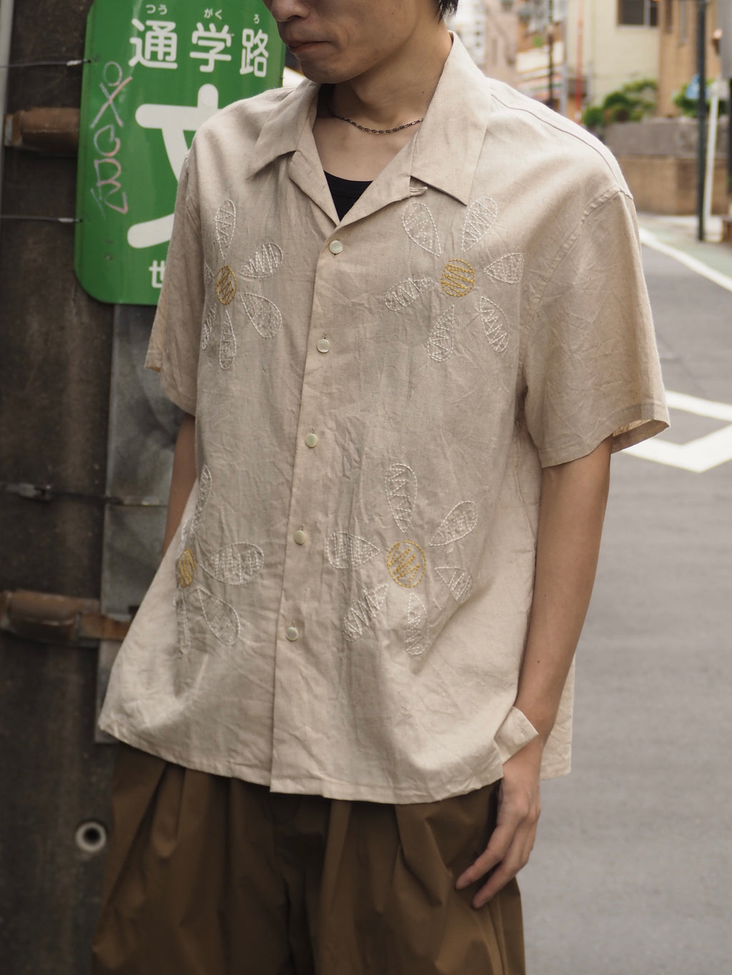 superNova. Aloha shirt - Big flowers embroidery / Natural