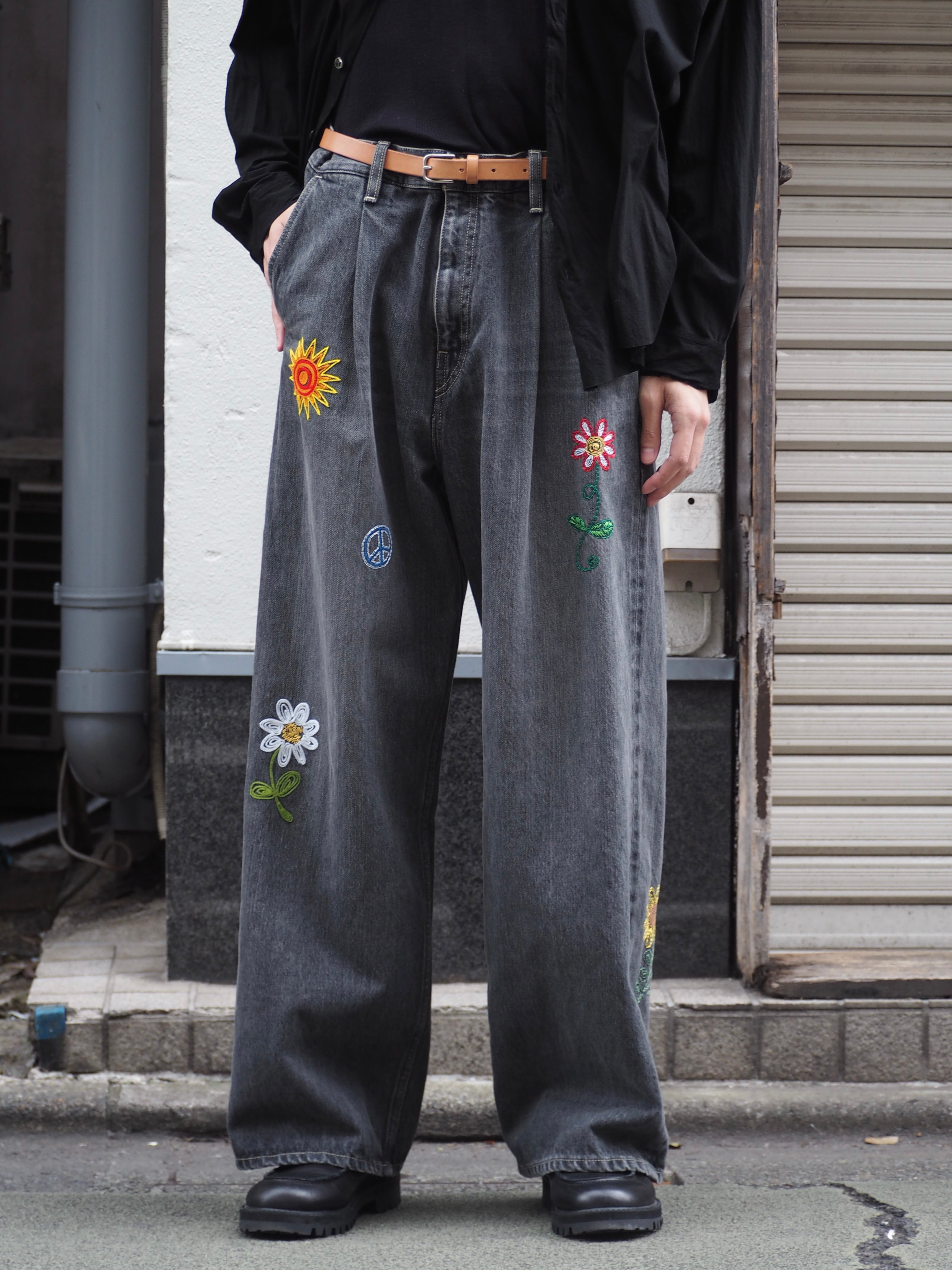 superNova. Embroidered wide selvedge jeans - Old vintage wash / Mid Black