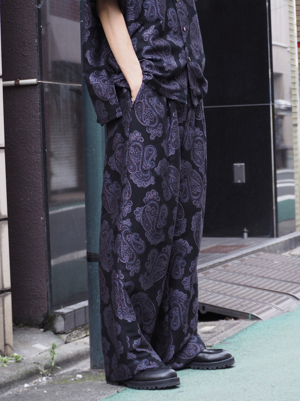 superNova. Wide easy pants - Sprinkled paisley jacquard / Black