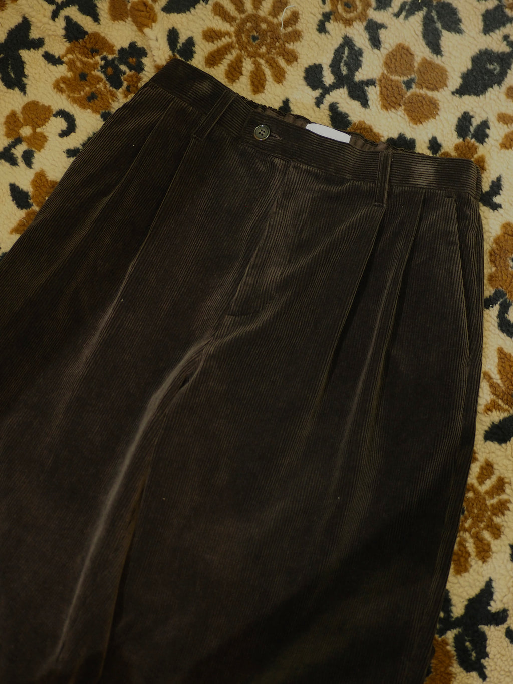 superNova. Corduroy Baggy Utility Trousers / Chocolate