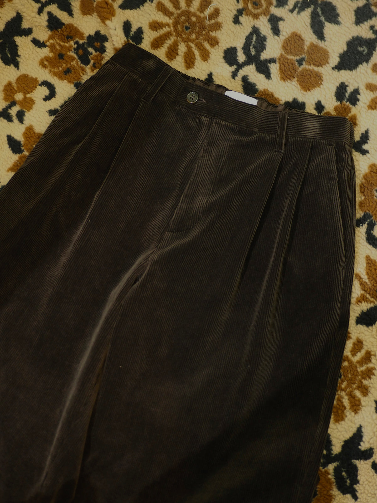 superNova. Corduroy Baggy Utility Trousers / Chocolate