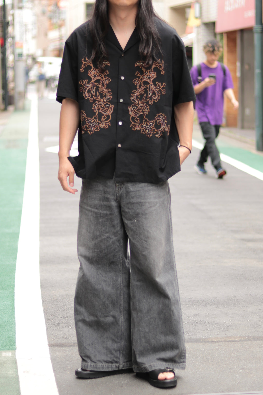 superNova. Aloha shirt - Flower chain embroidery / Black