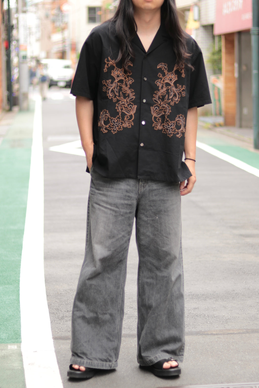 superNova. Aloha shirt - Flower chain embroidery / Black