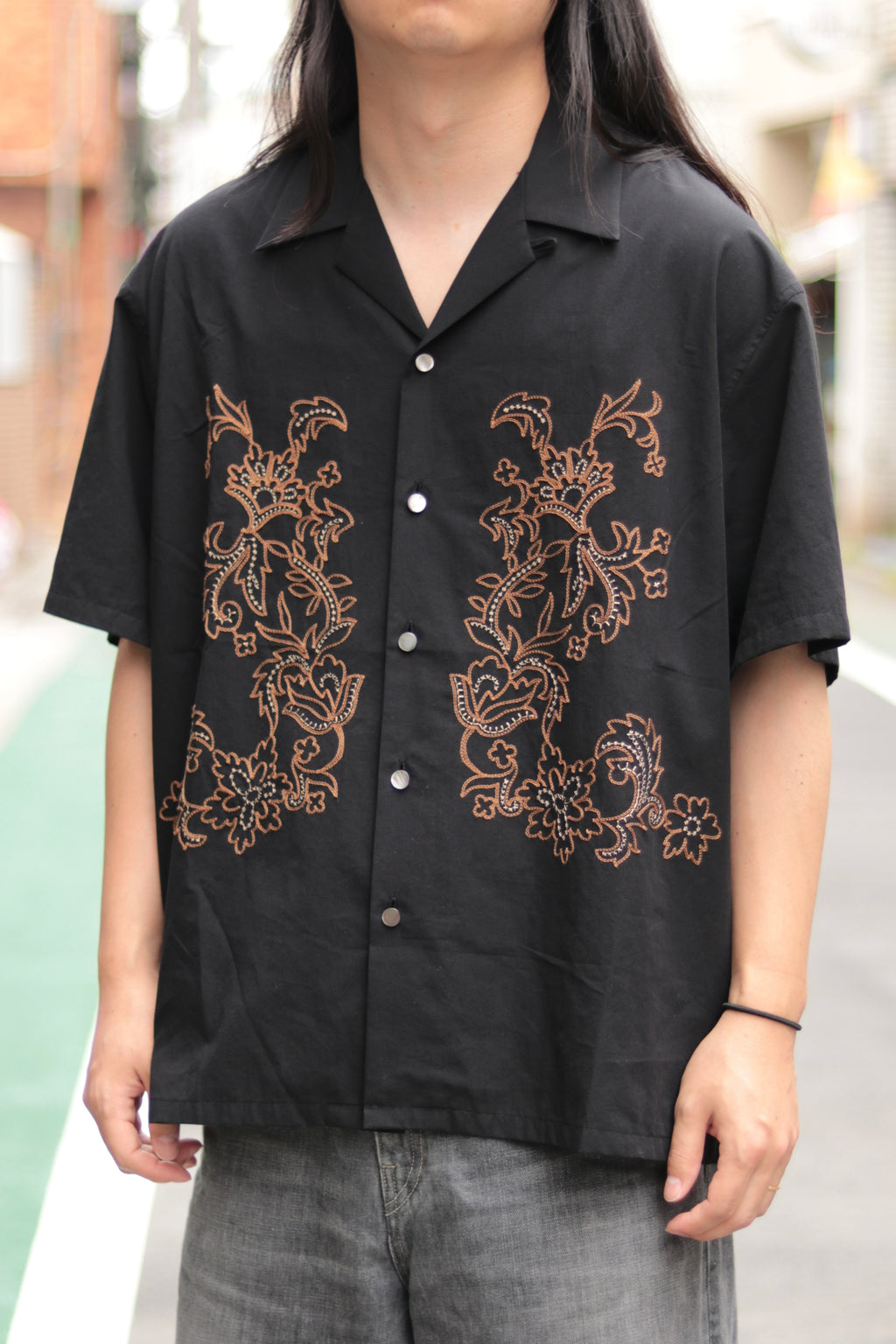 superNova. Aloha shirt - Flower chain embroidery / Black