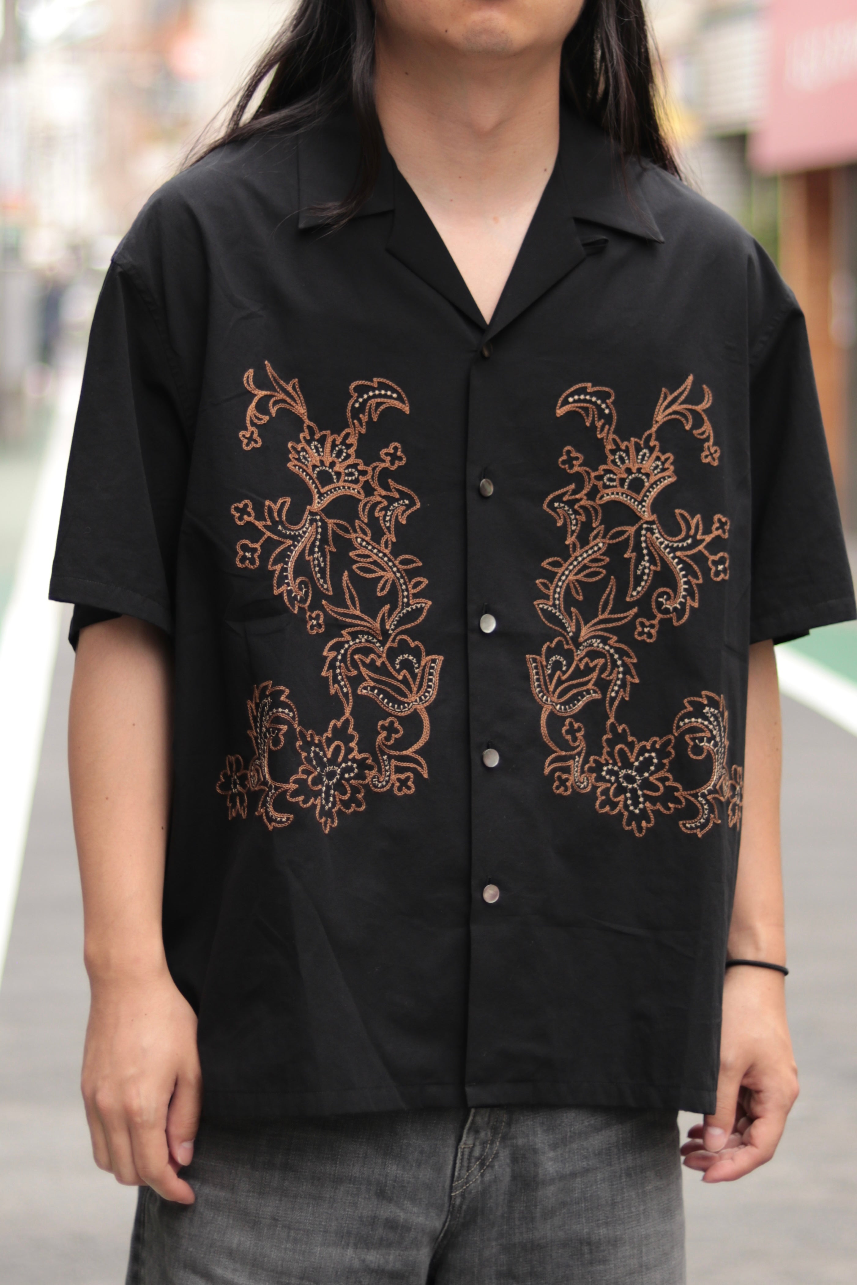superNova. Aloha shirt - Flower chain embroidery / Black