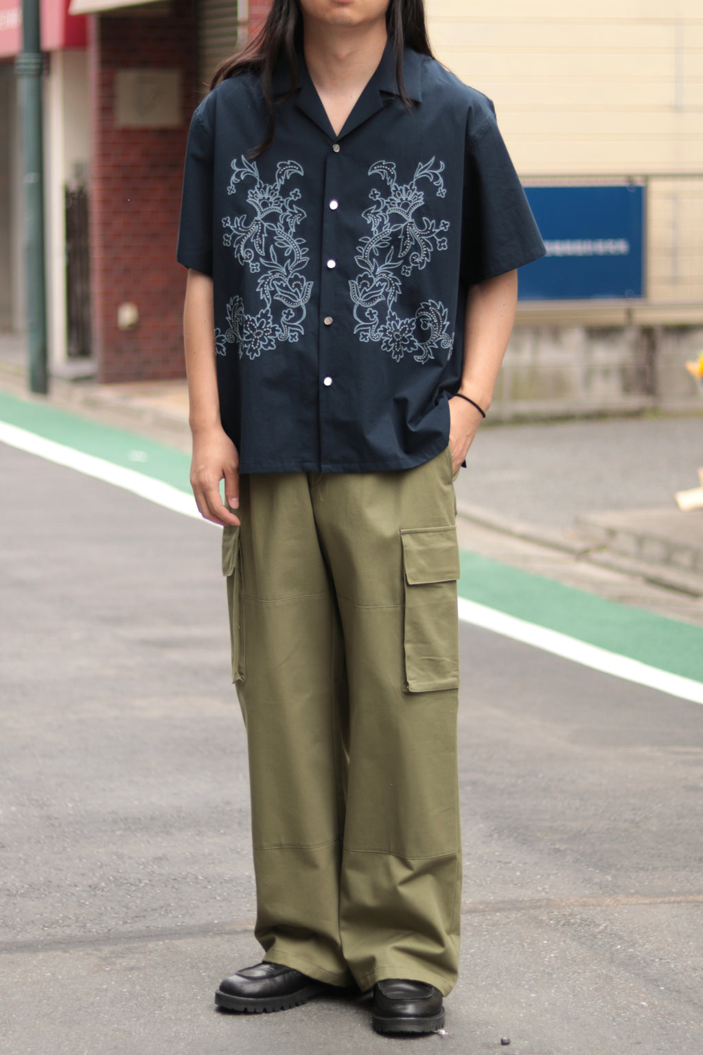 superNova. Aloha shirt - Flower chain embroidery / Navy