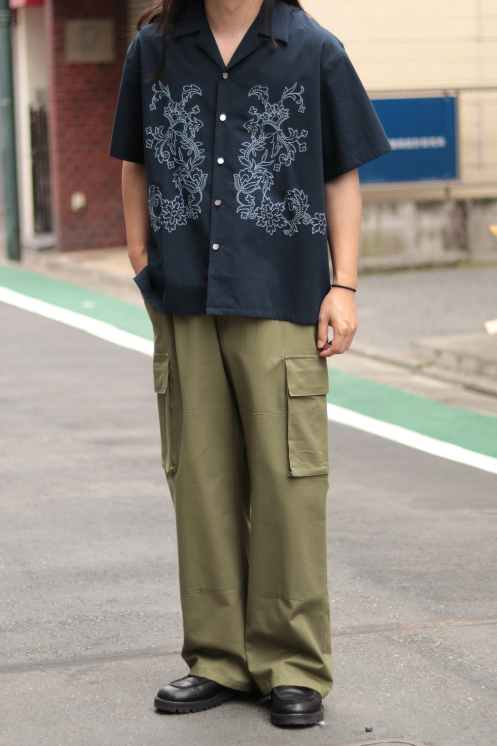 superNova. Aloha shirt - Flower chain embroidery / Navy