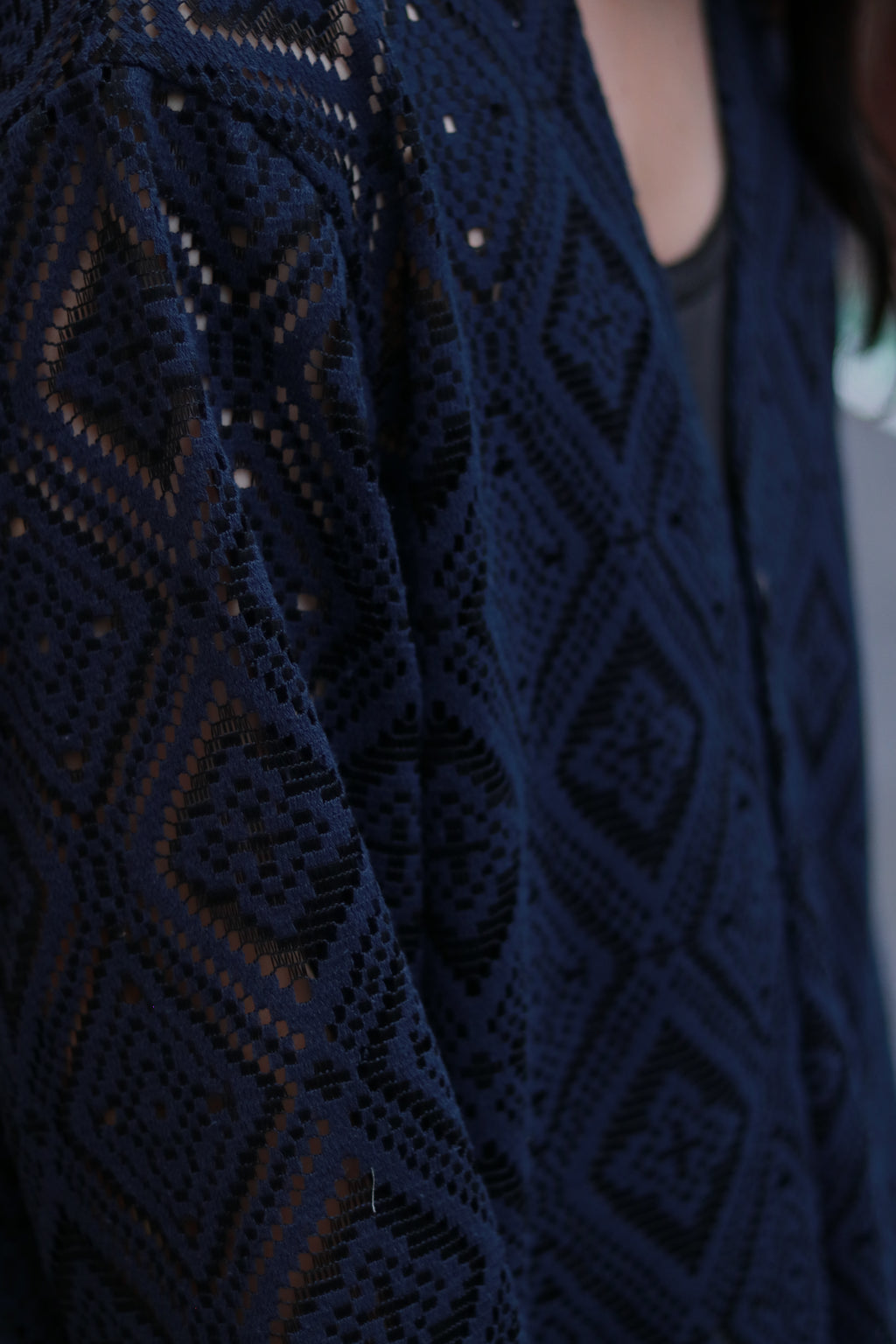 superNova. V neck cardigan - Diamond raschel lace / Navy