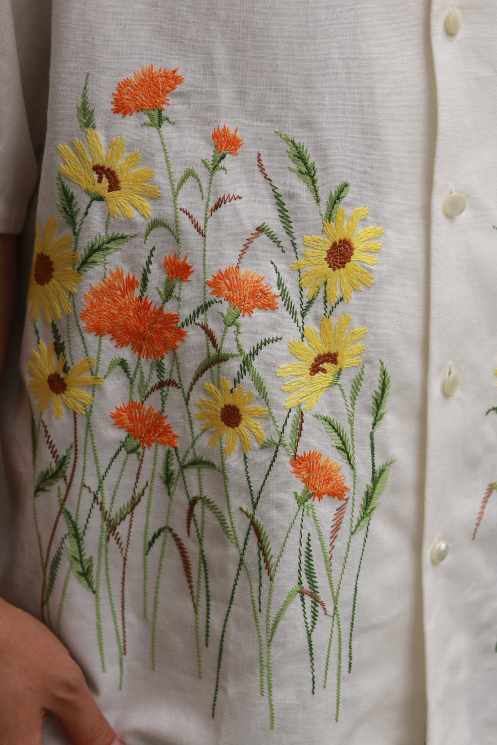 superNova. Aloha shirt - Flower garden embroidery / White
