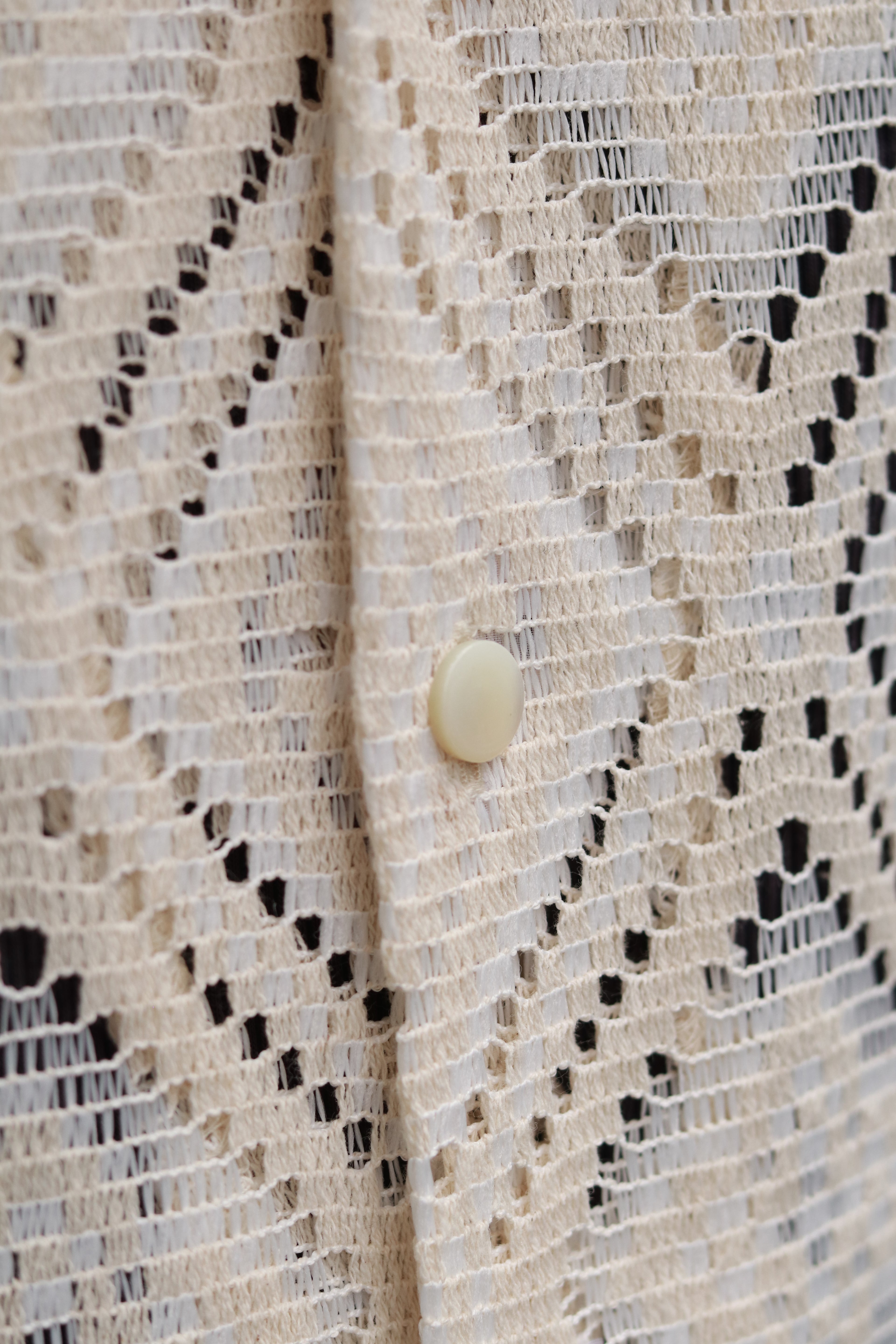 superNova. Aloha shirt - Diamond raschel lace/ Natural