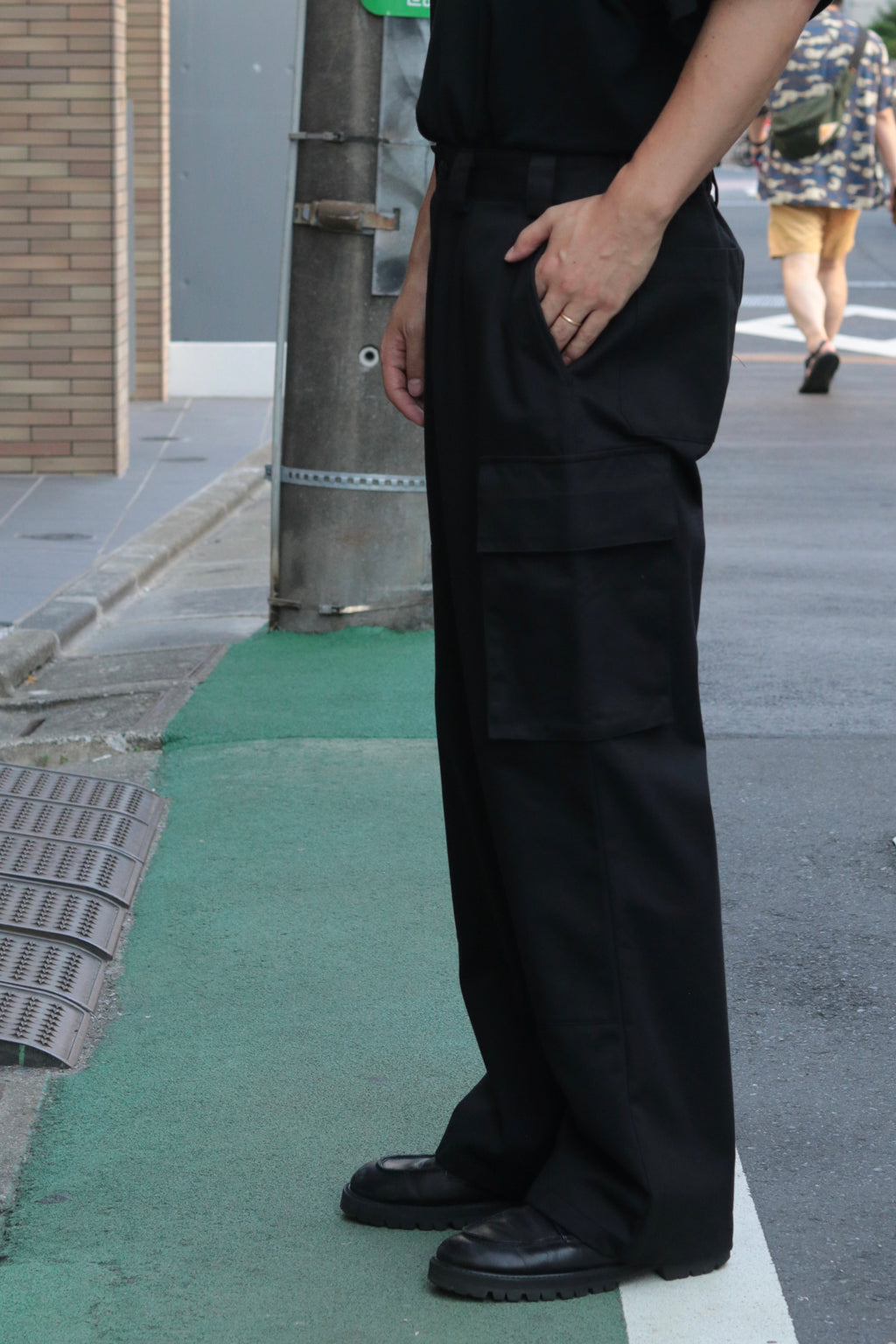 superNova. Neutral cargo pants / Black