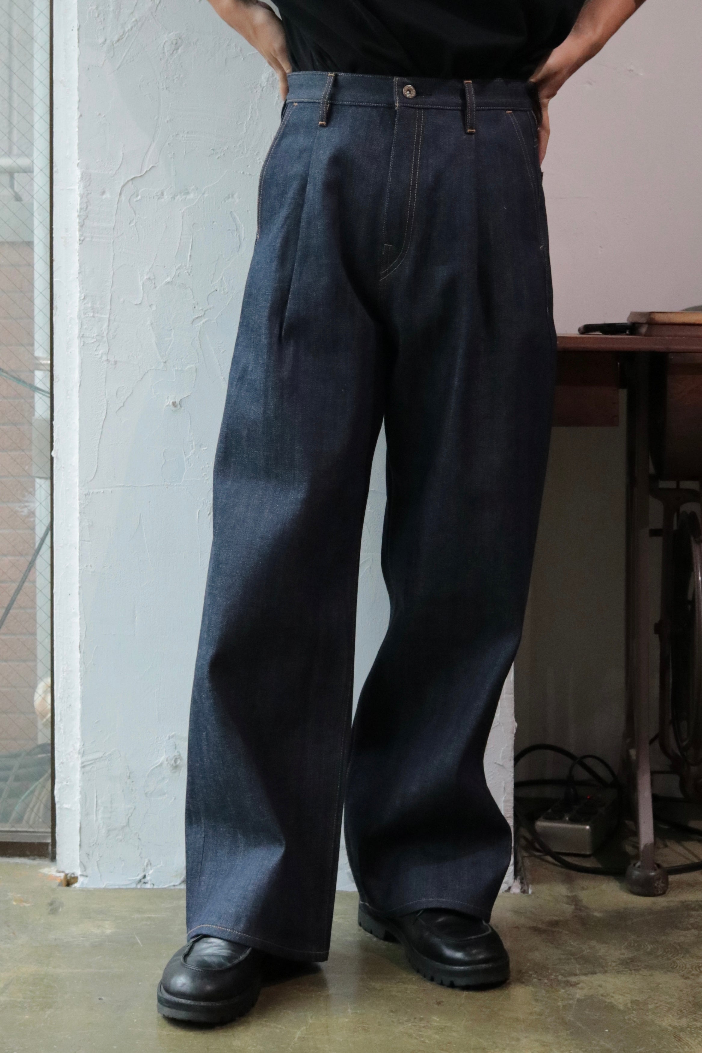 superNova. Wide selvedge jeans - Rigid denim / Indido