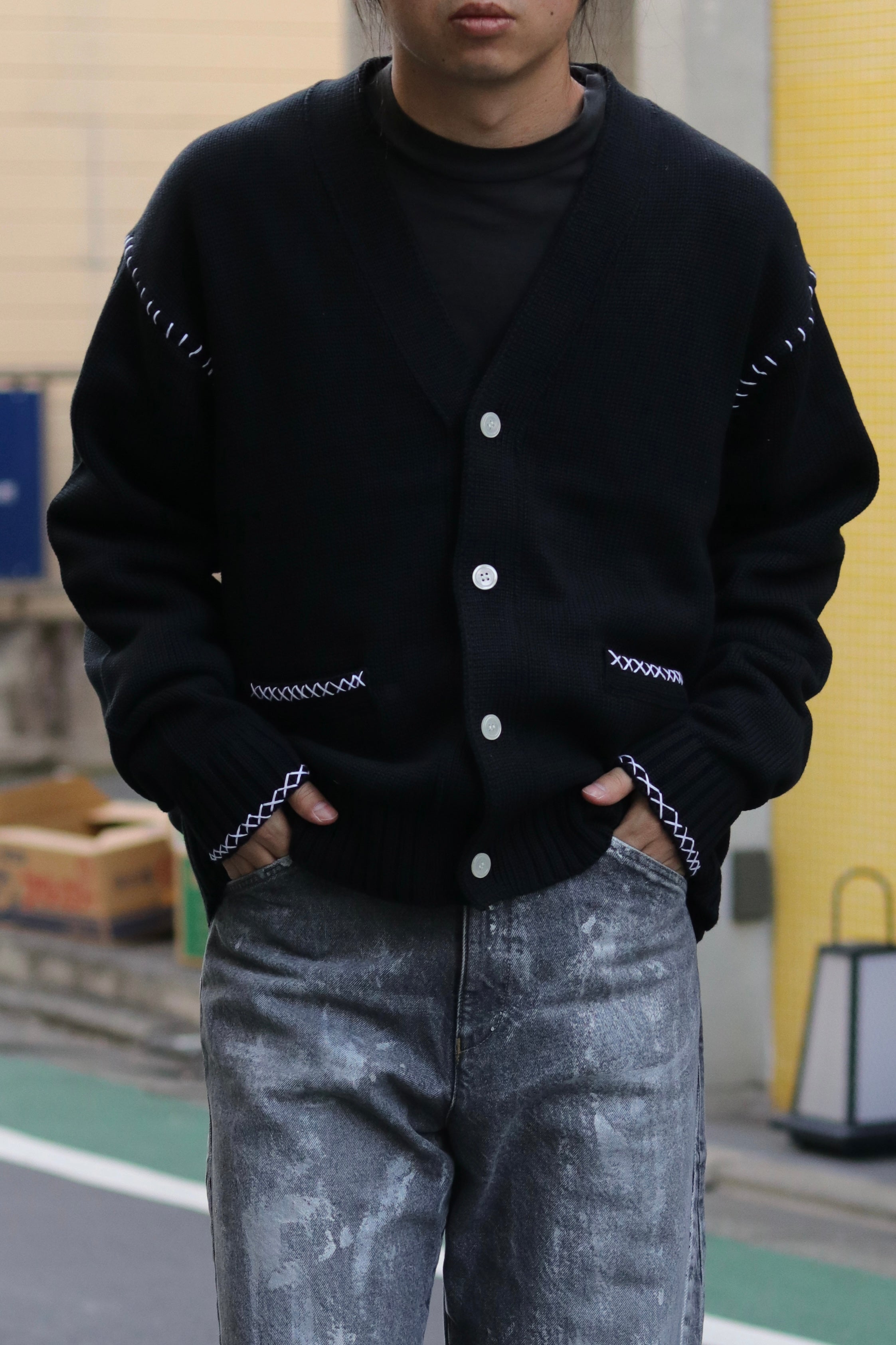 encode HAND-STITCHED KNIT CARDIGAN / Black