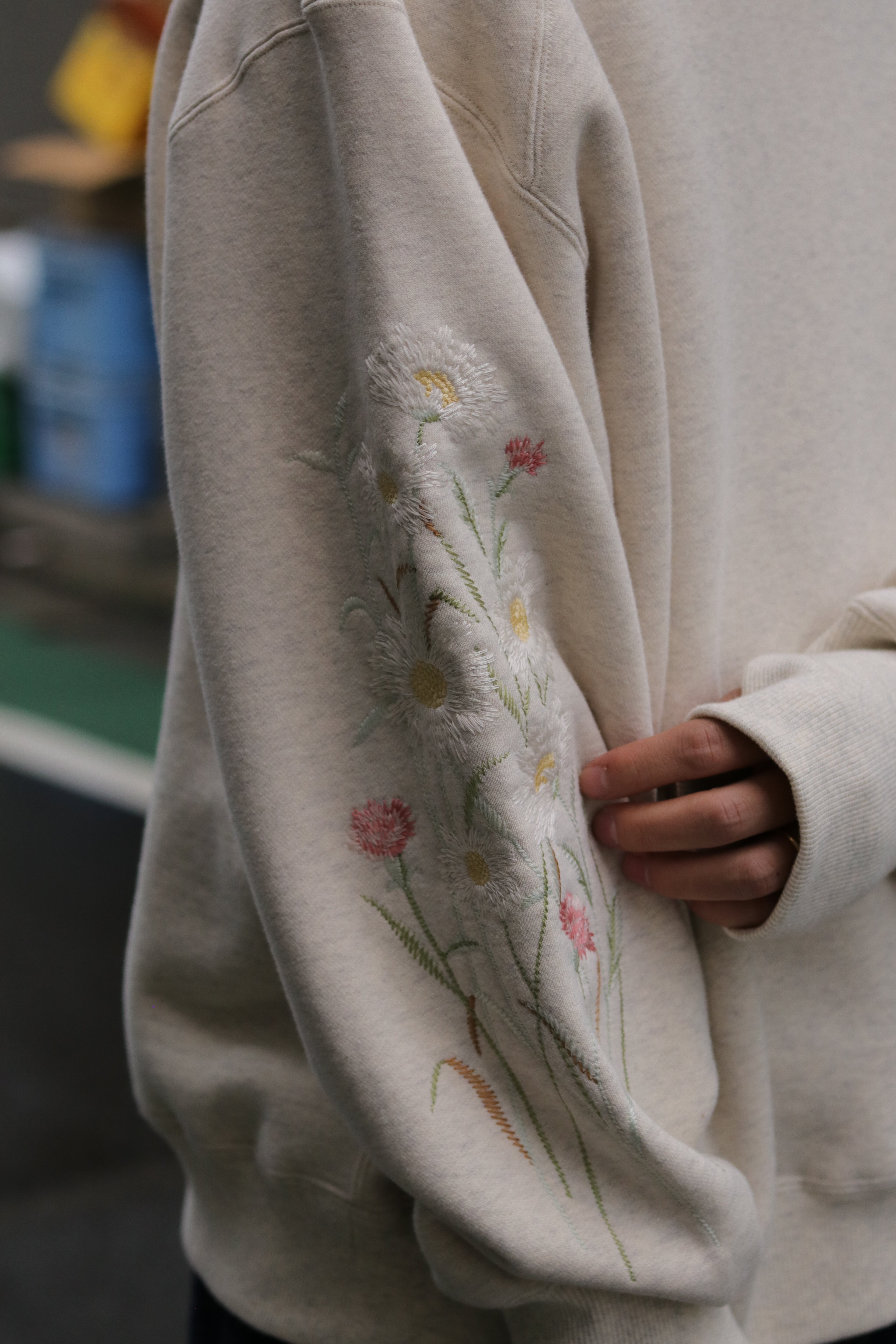 superNova. Embroidery crew sweat / Oatmeal