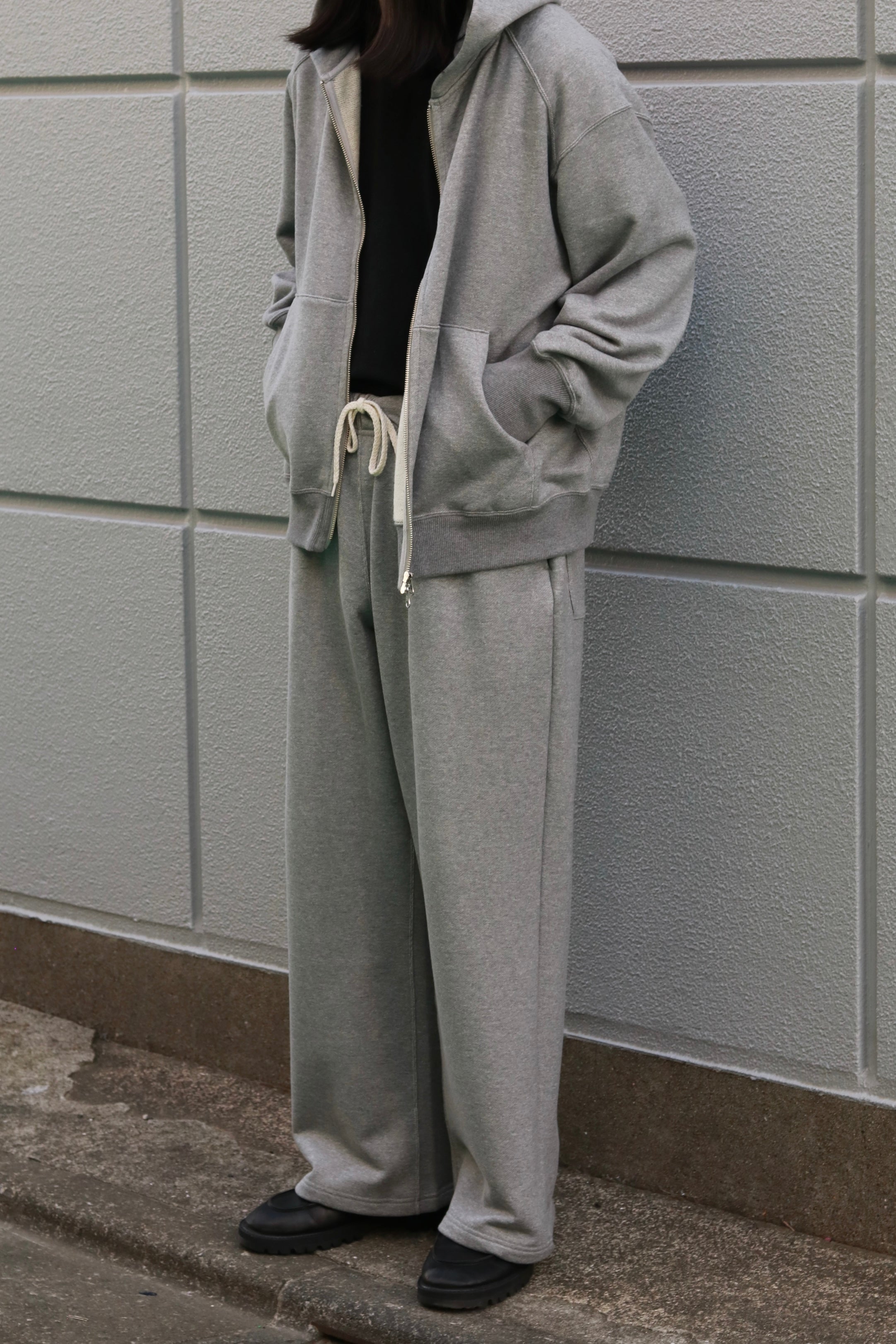 superNova. Wide sweat pant / Gray