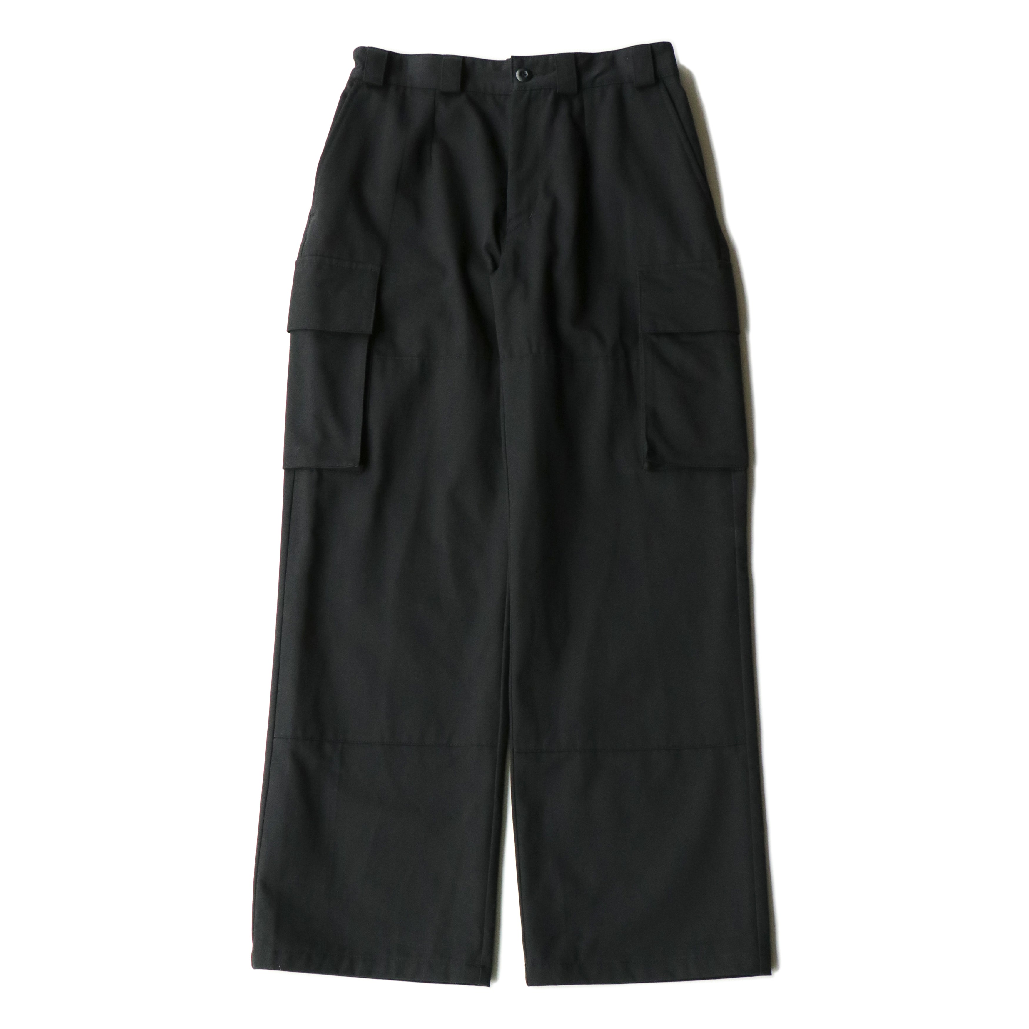 superNova. Neutral cargo pants / Black