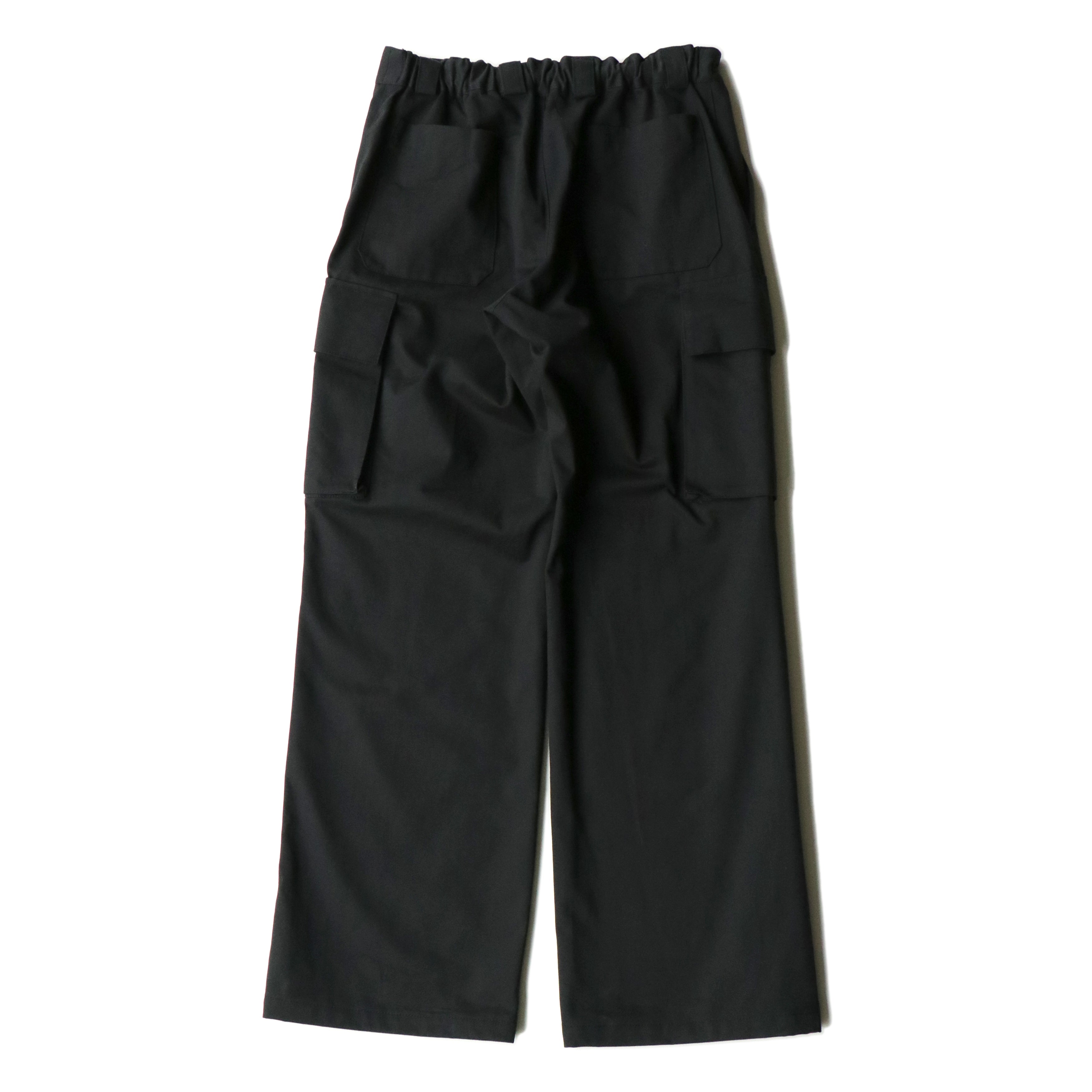 superNova. Neutral cargo pants / Black