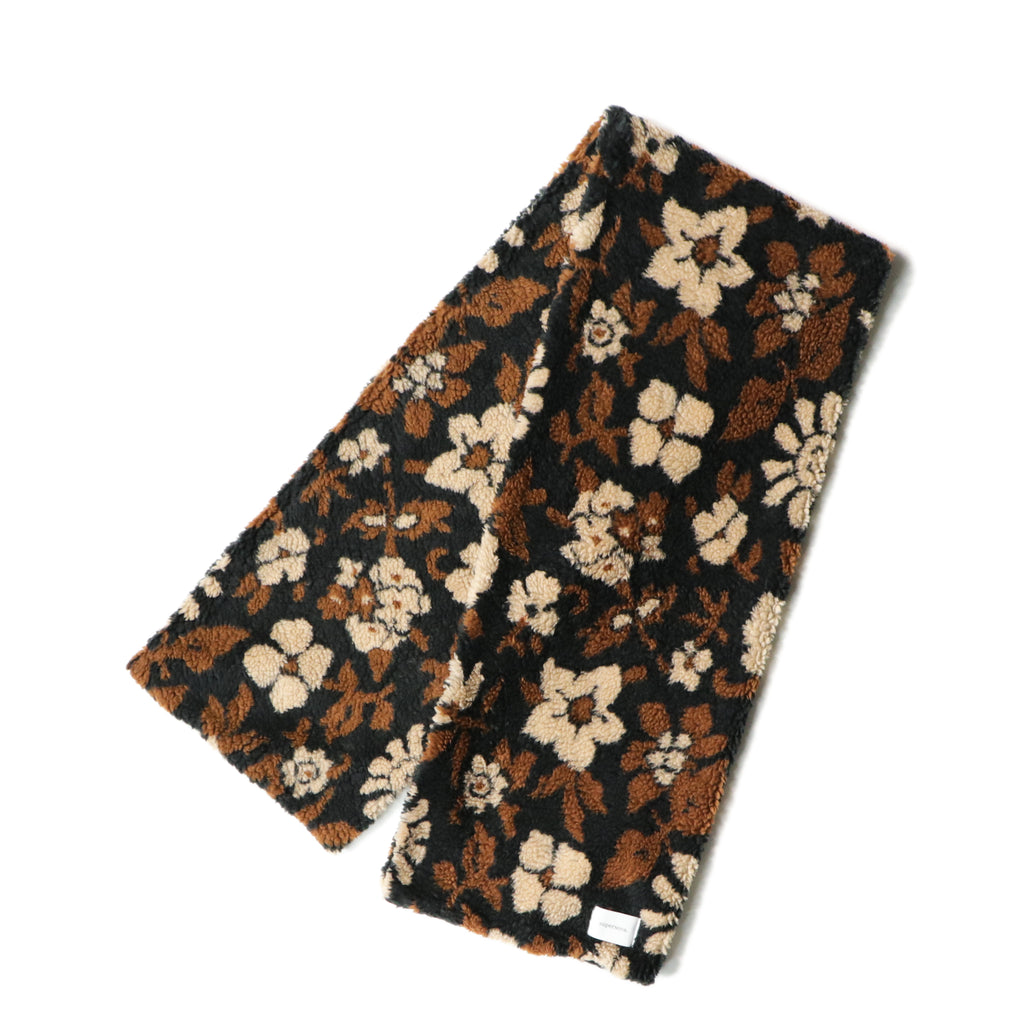 superNova. Jacquard boa stole / Black flower camo