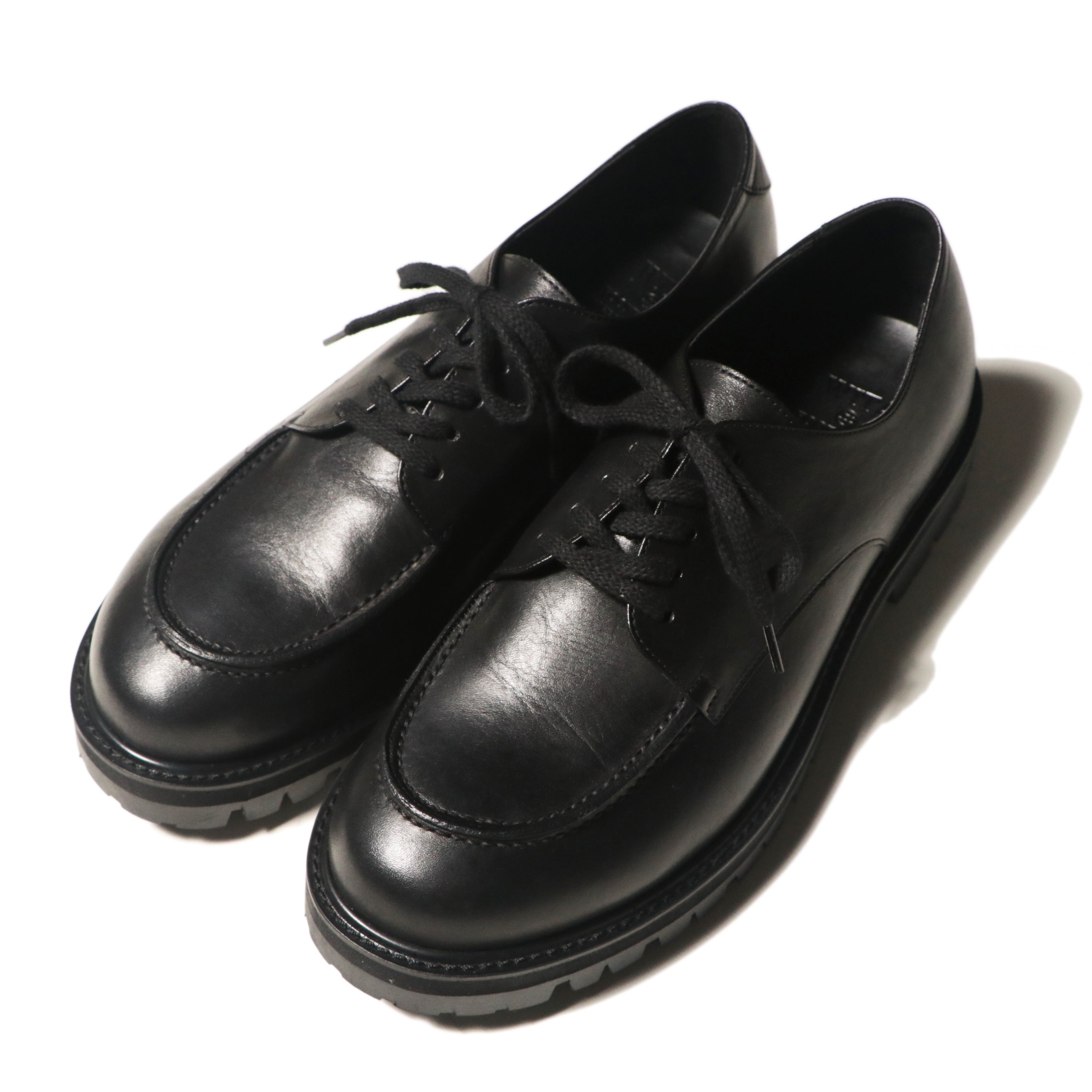WITA U-tip shoes